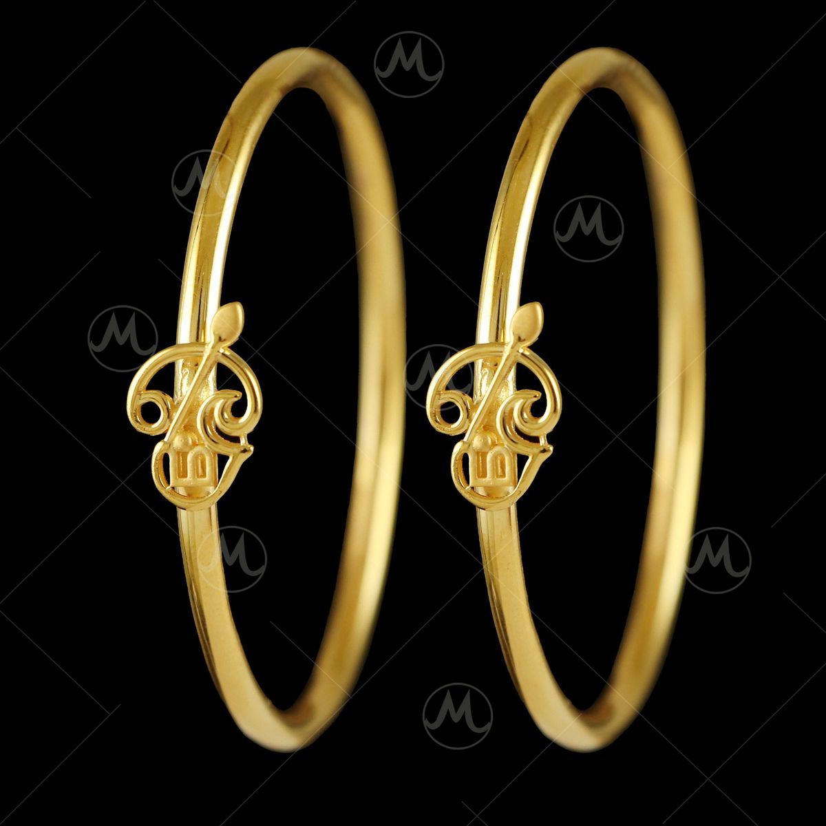 Shop Now: Gold Bangles in Cat Motif - Perfect for Feline Lovers!